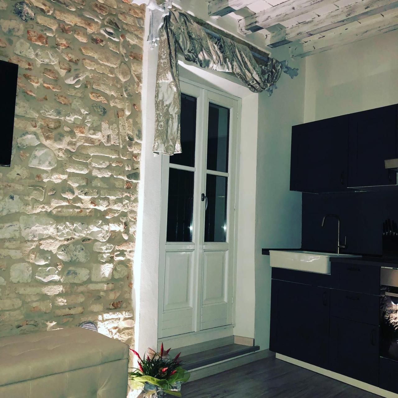 Mentorer&B Noceto Exteriér fotografie